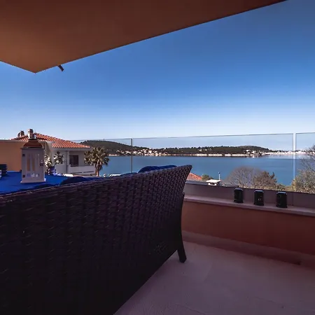 דירה Riva Panoramica רוגוזניצה